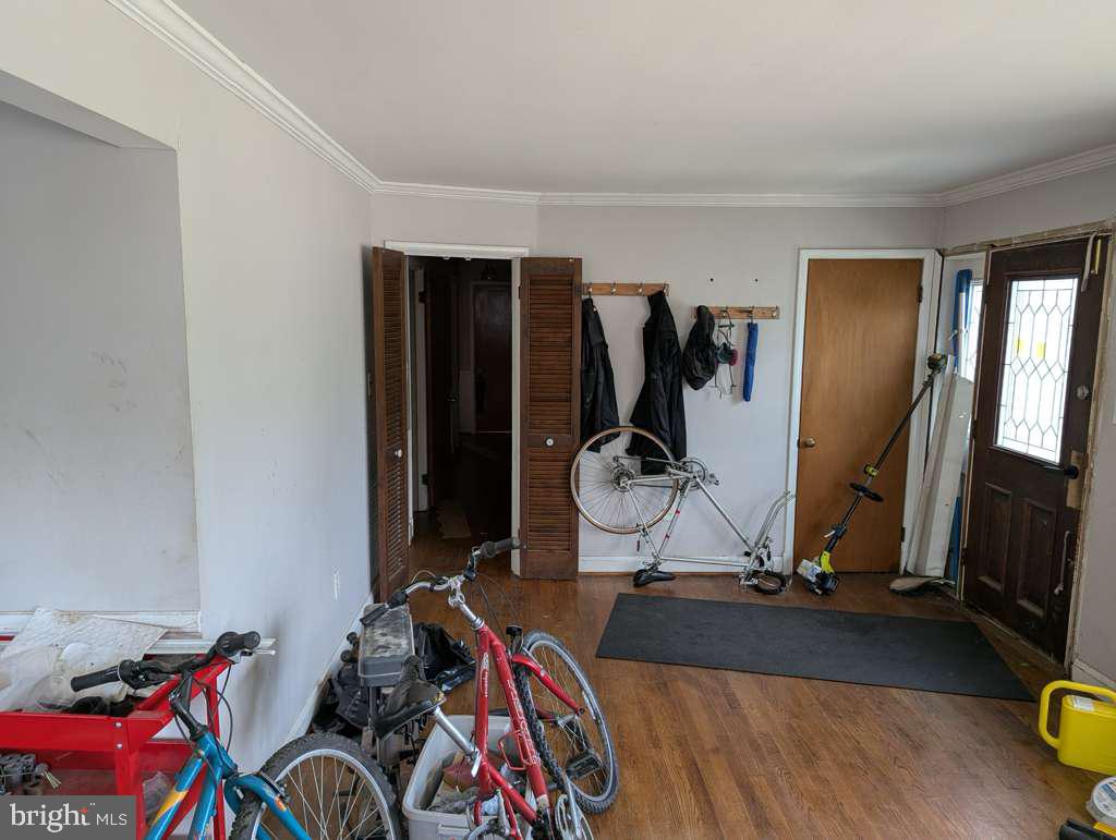 2207 Hammonds Ferry Rd Property Photo 11
