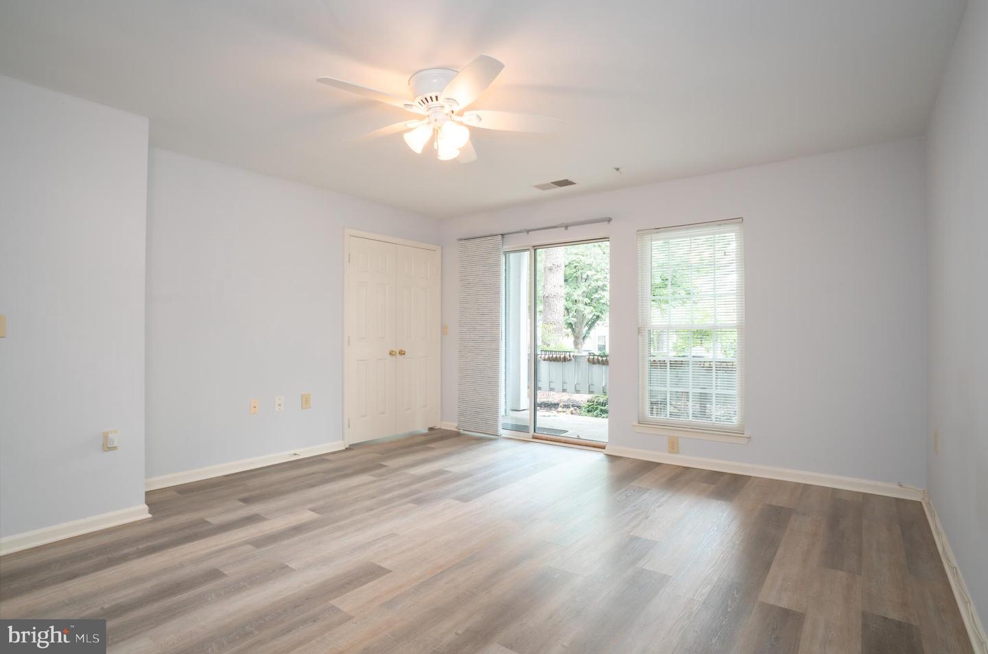 4401 Silverbrook Ln #b101 Property Photo 3