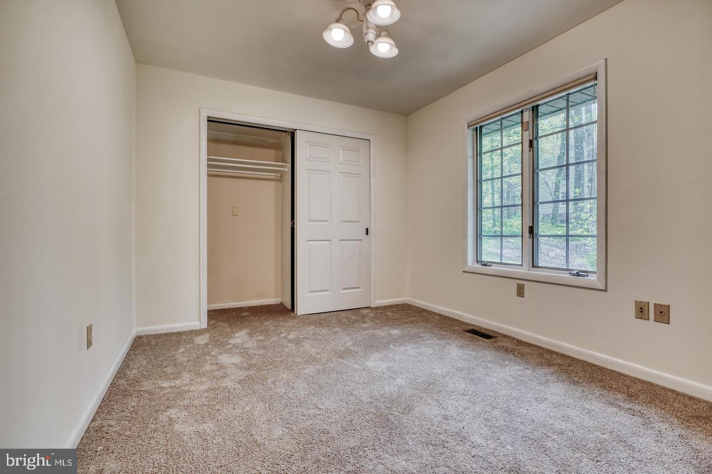 12602 Sagamore Forest Ln Property Photo 13