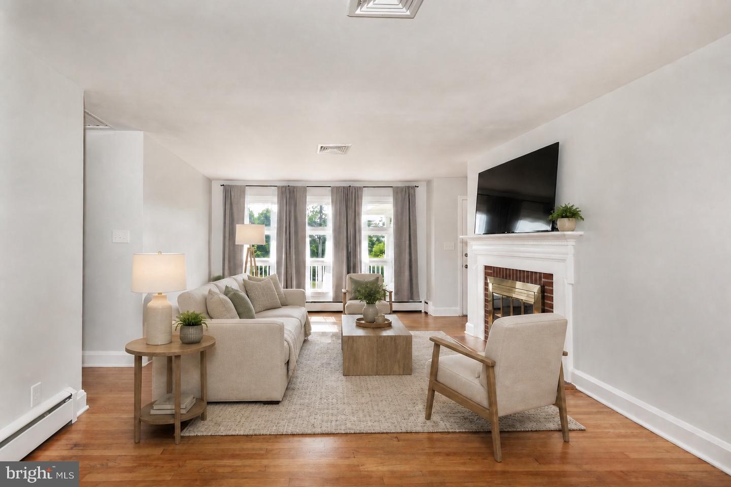 15022 Hanover Pike Property Photo 7