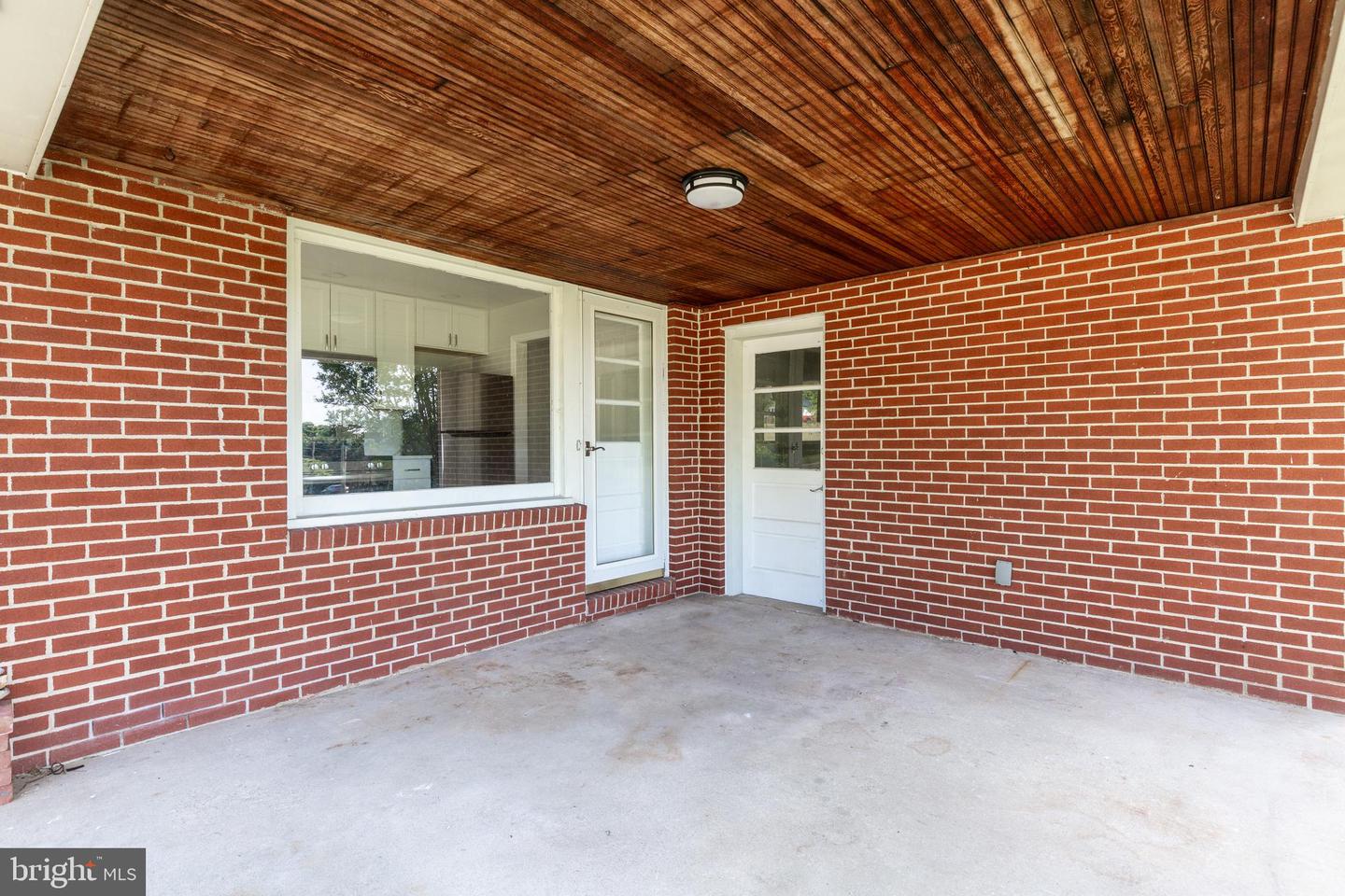 15022 Hanover Pike Property Photo 14