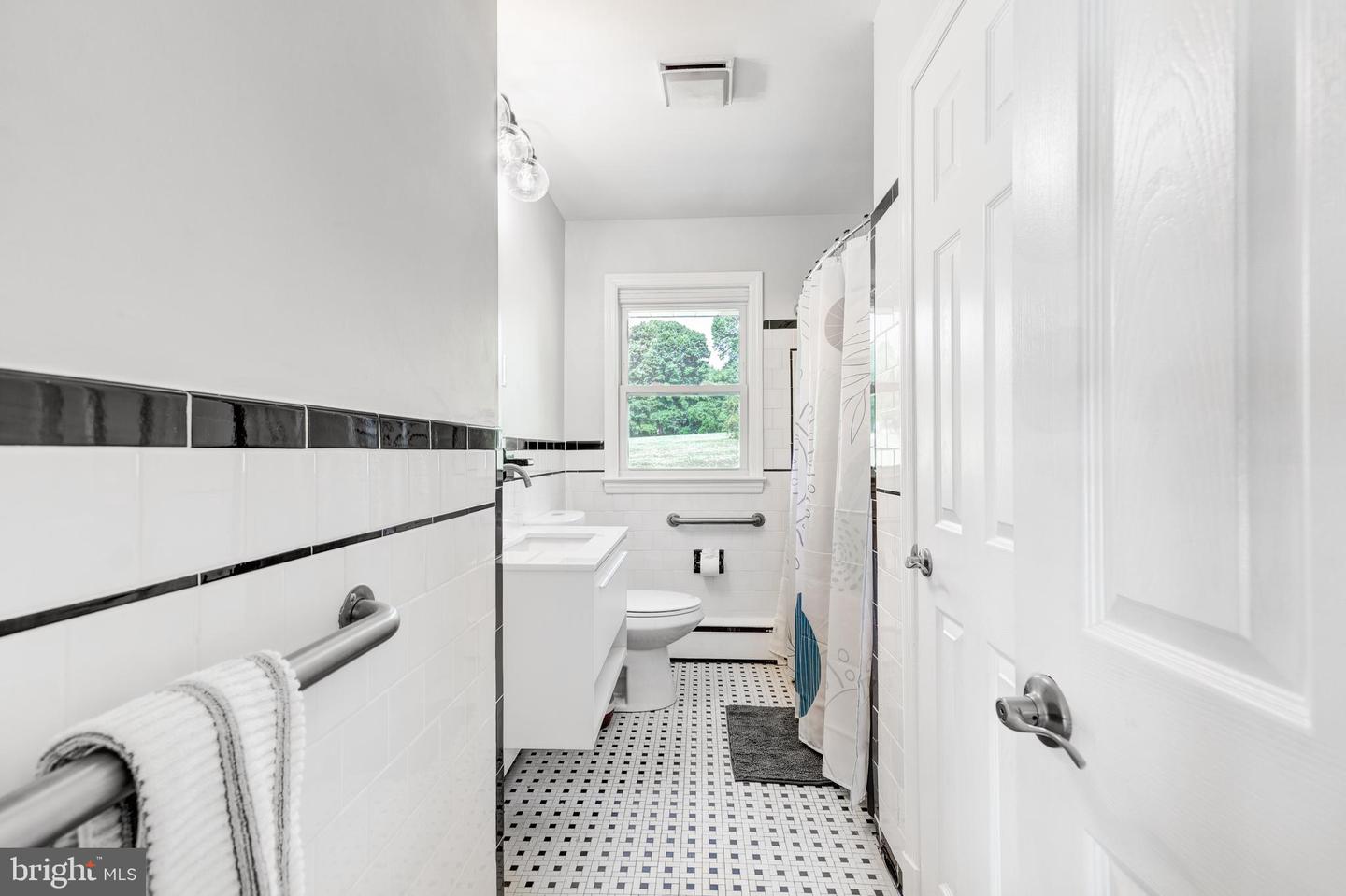 15022 Hanover Pike Property Photo 23