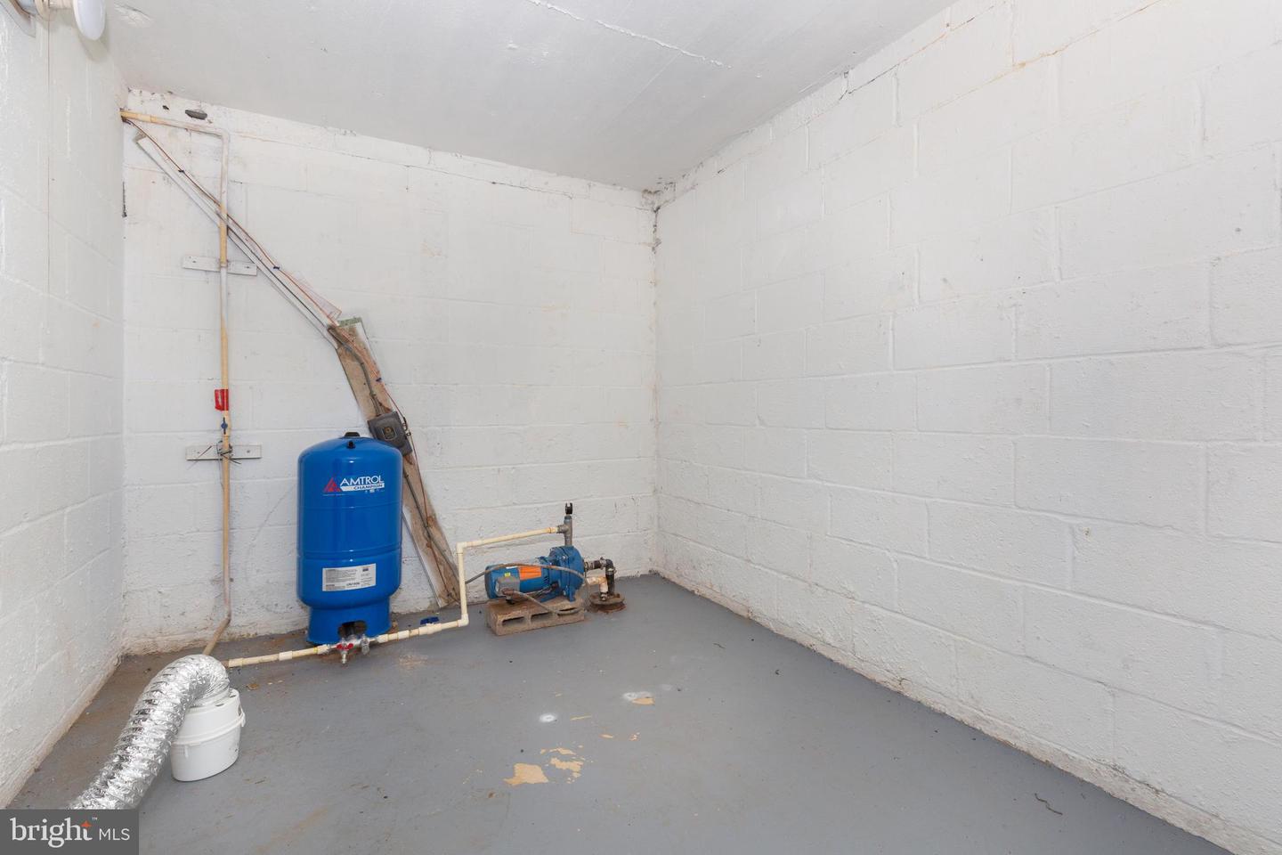 15022 Hanover Pike Property Photo 28