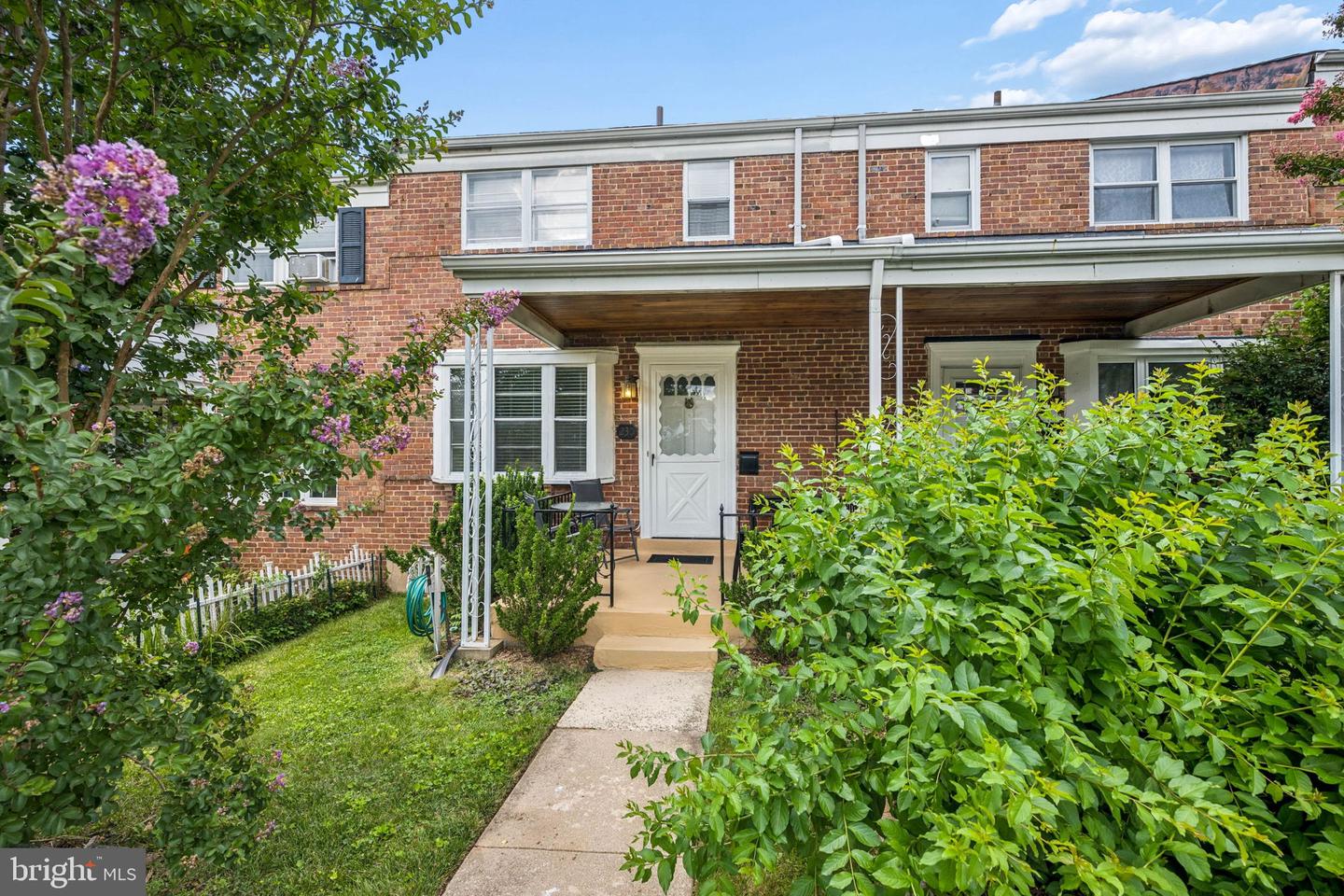 230 Ridge Ave Property Photo 1