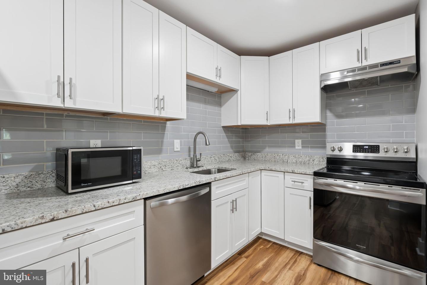 3802 Wean Dr #3-d Property Photo 1