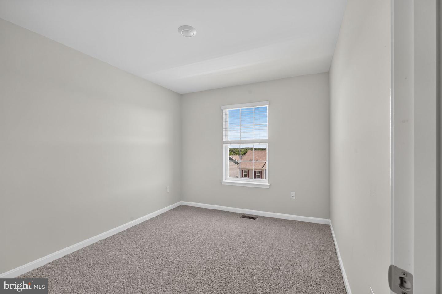 27 Merion Ave Property Photo 12