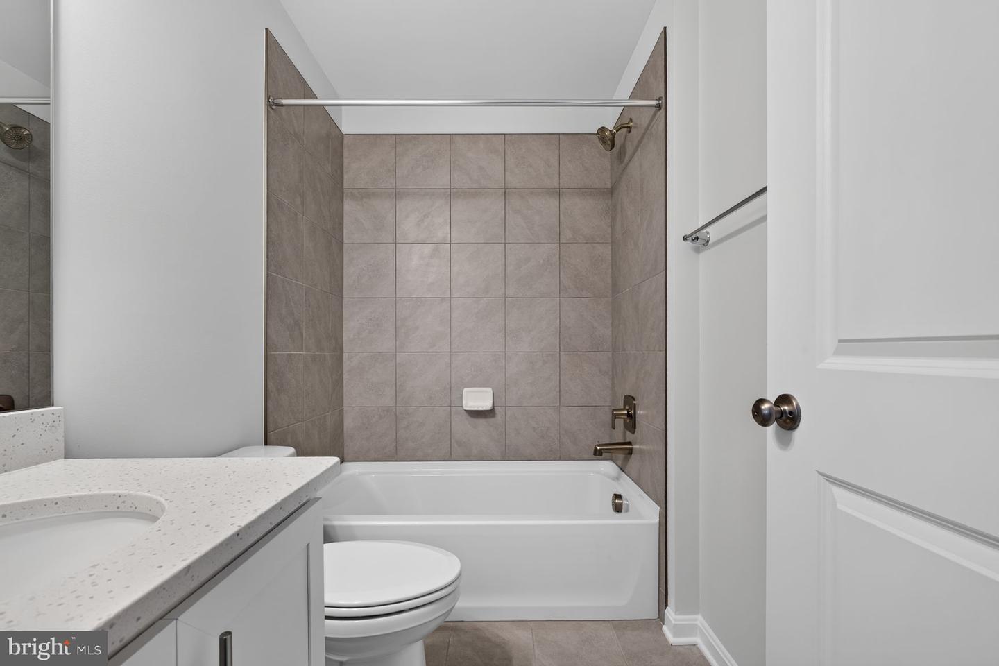 27 Merion Ave Property Photo 14