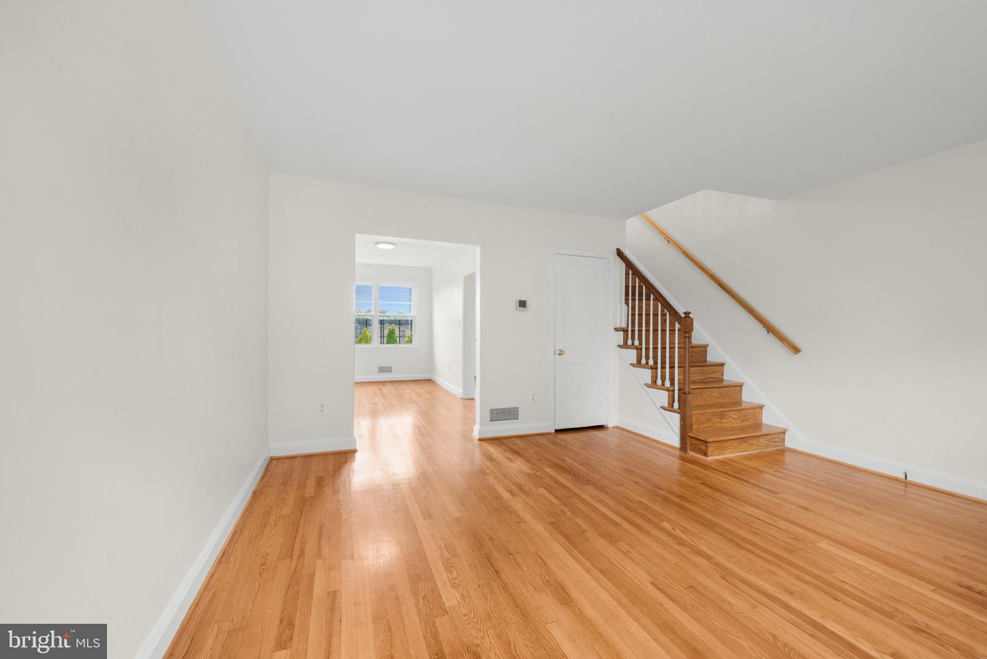 2207 Hawthorne Rd Property Photo 7