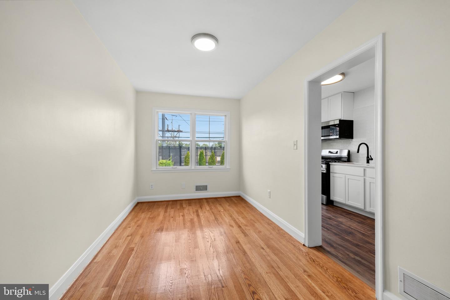 2207 Hawthorne Rd Property Photo 11