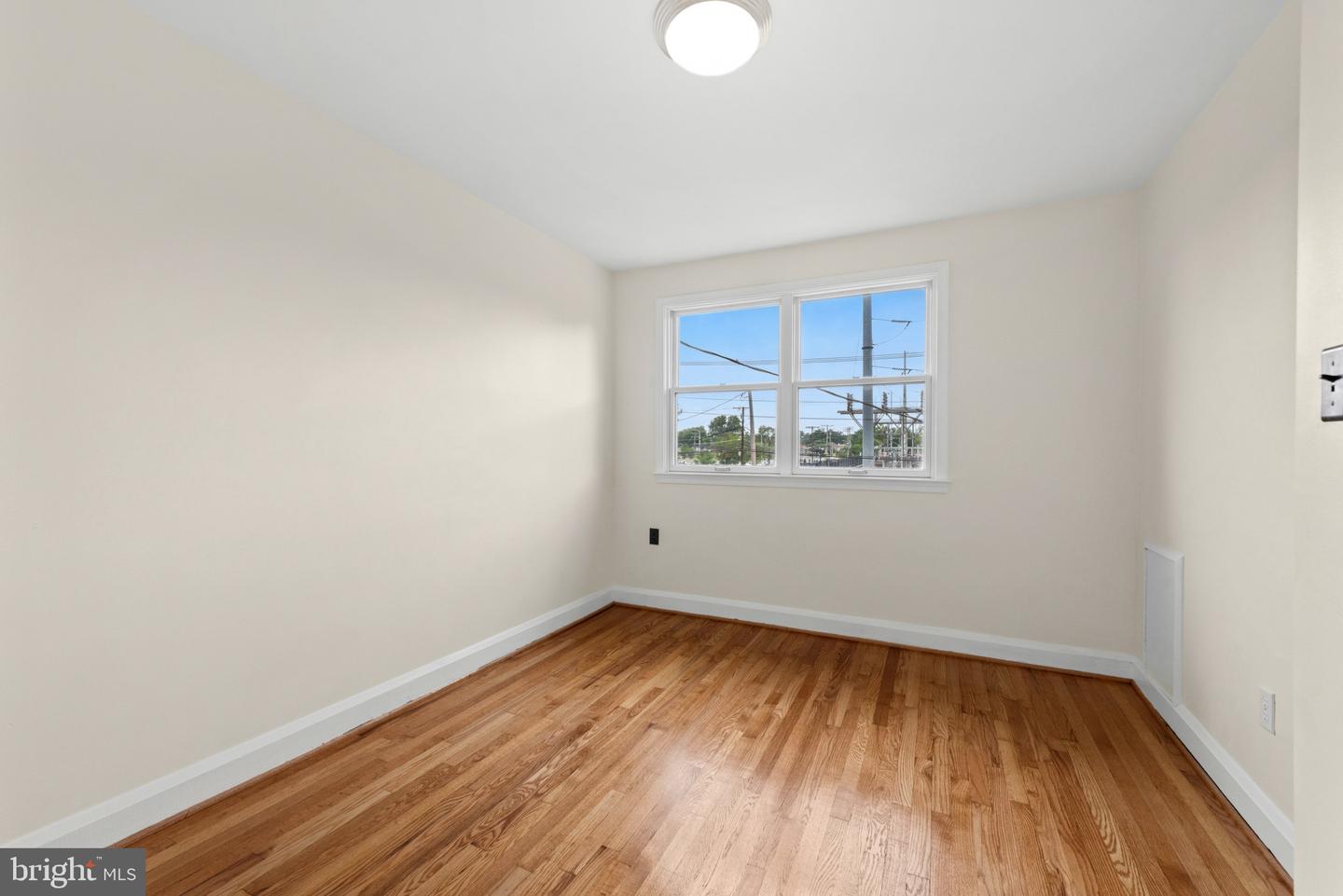 2207 Hawthorne Rd Property Photo 28