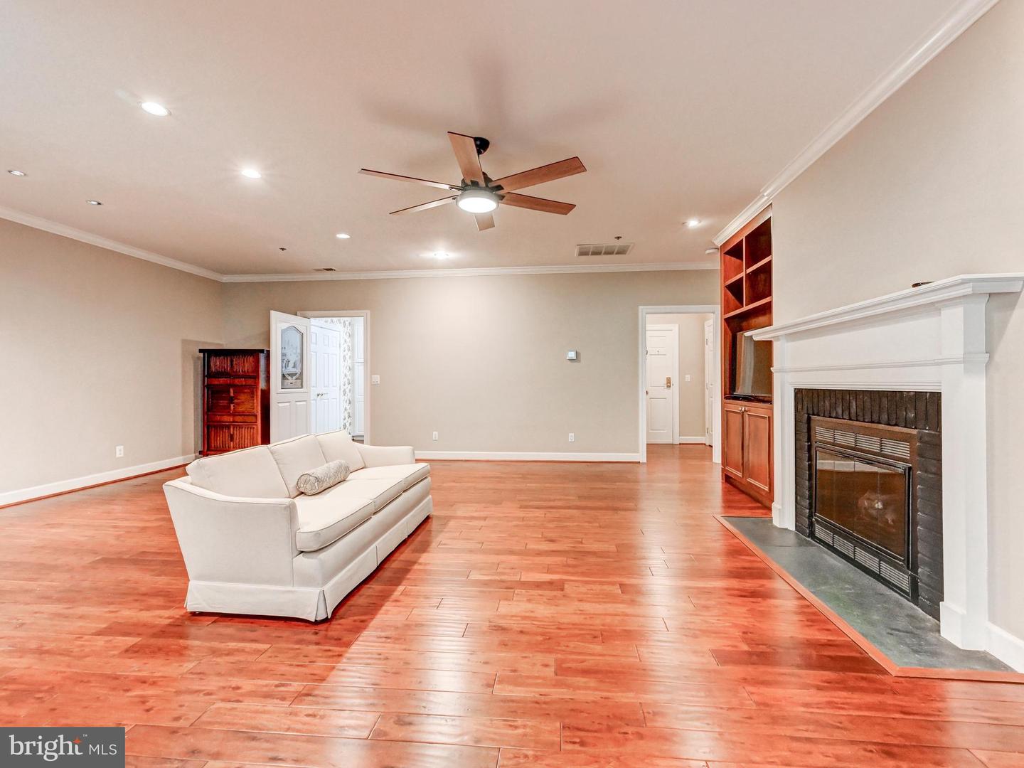 103 Brightwood Club Dr #103 Property Photo 5