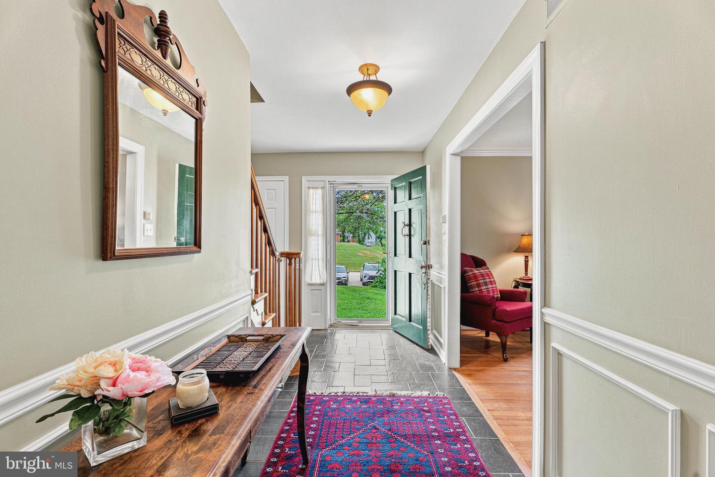 4 Alcan Property Photo 3