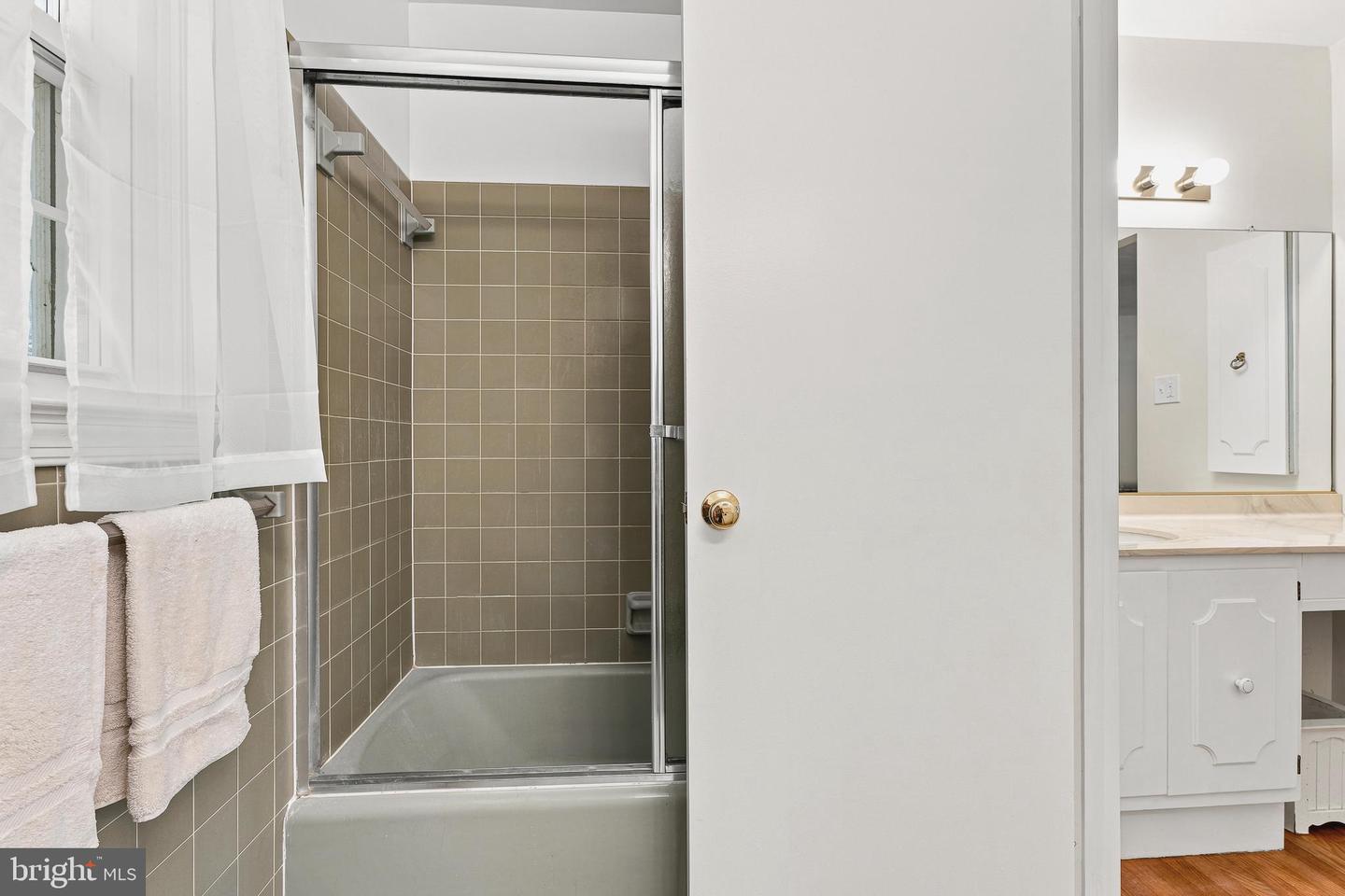 4 Alcan Property Photo 23