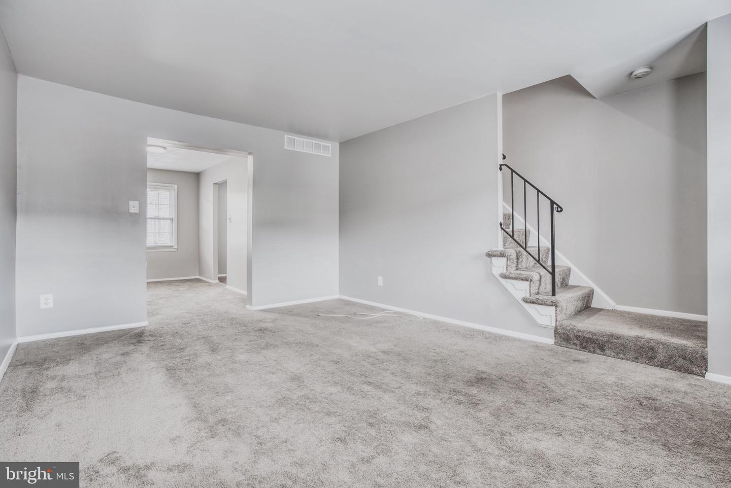 8 Beyda Ct #28 Property Photo 2