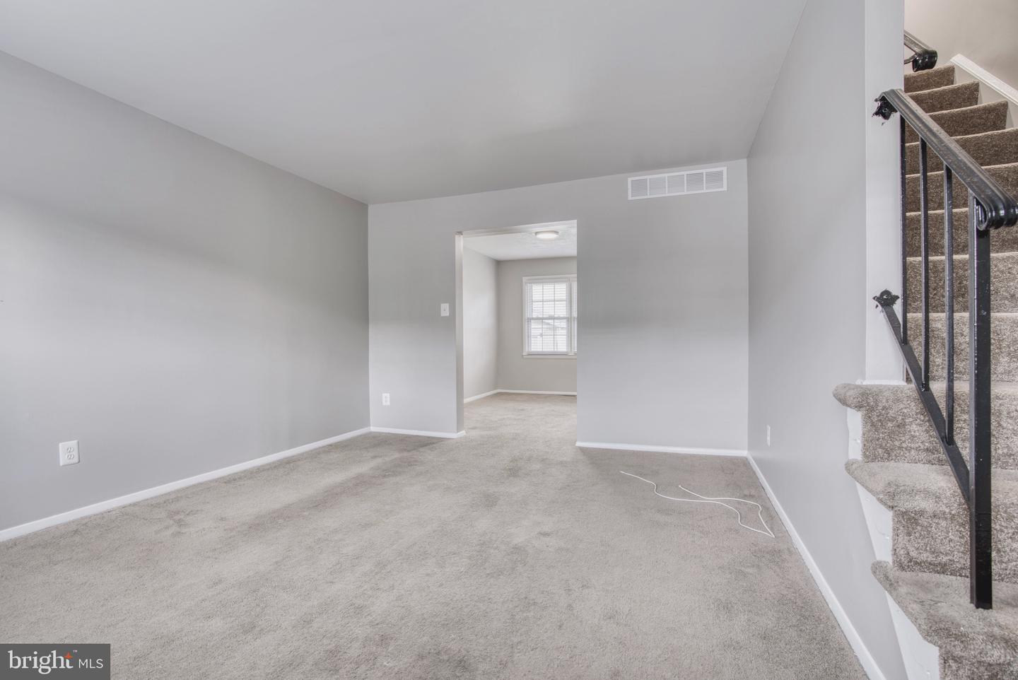 8 Beyda Ct #28 Property Photo 3