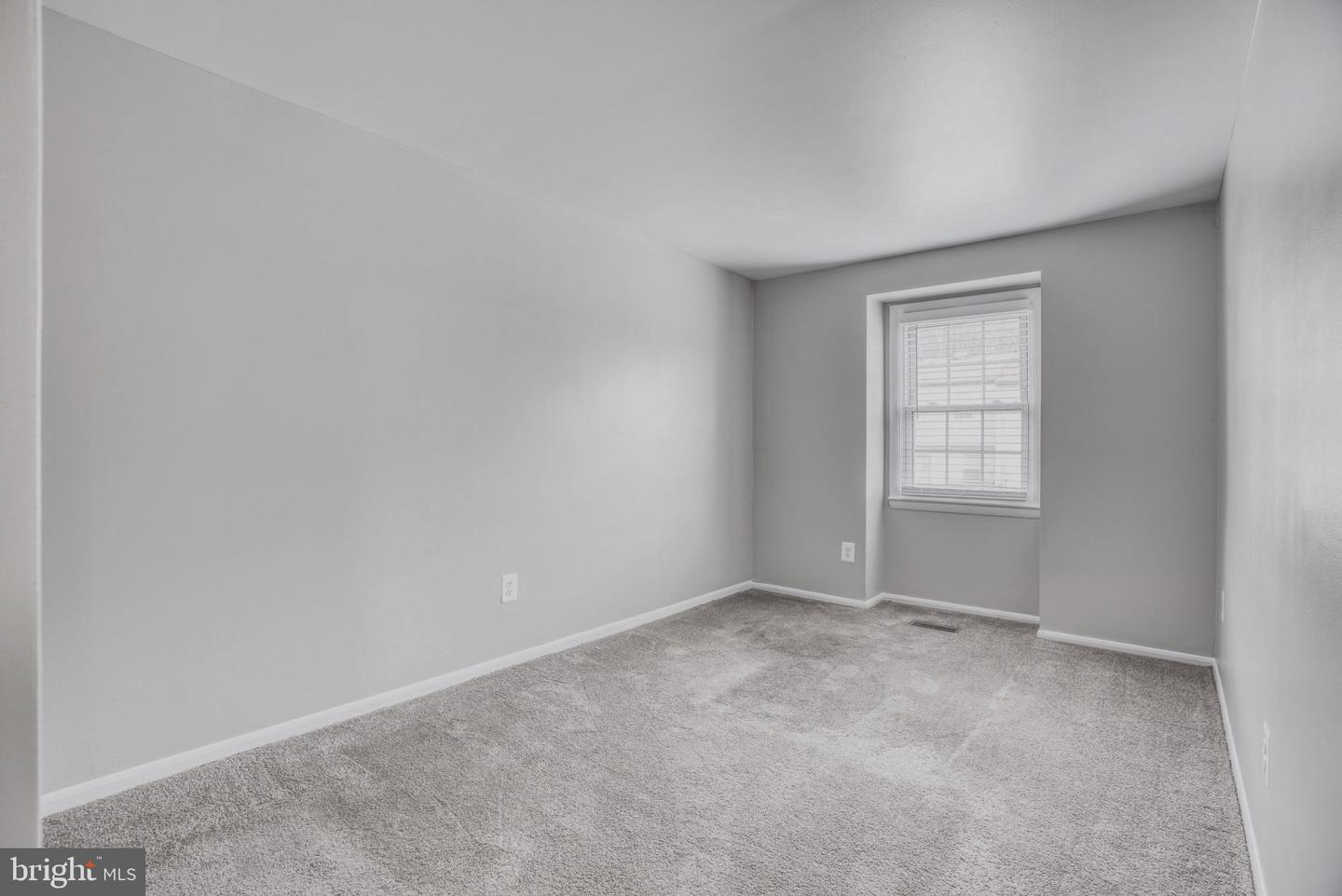 8 Beyda Ct #28 Property Photo 9