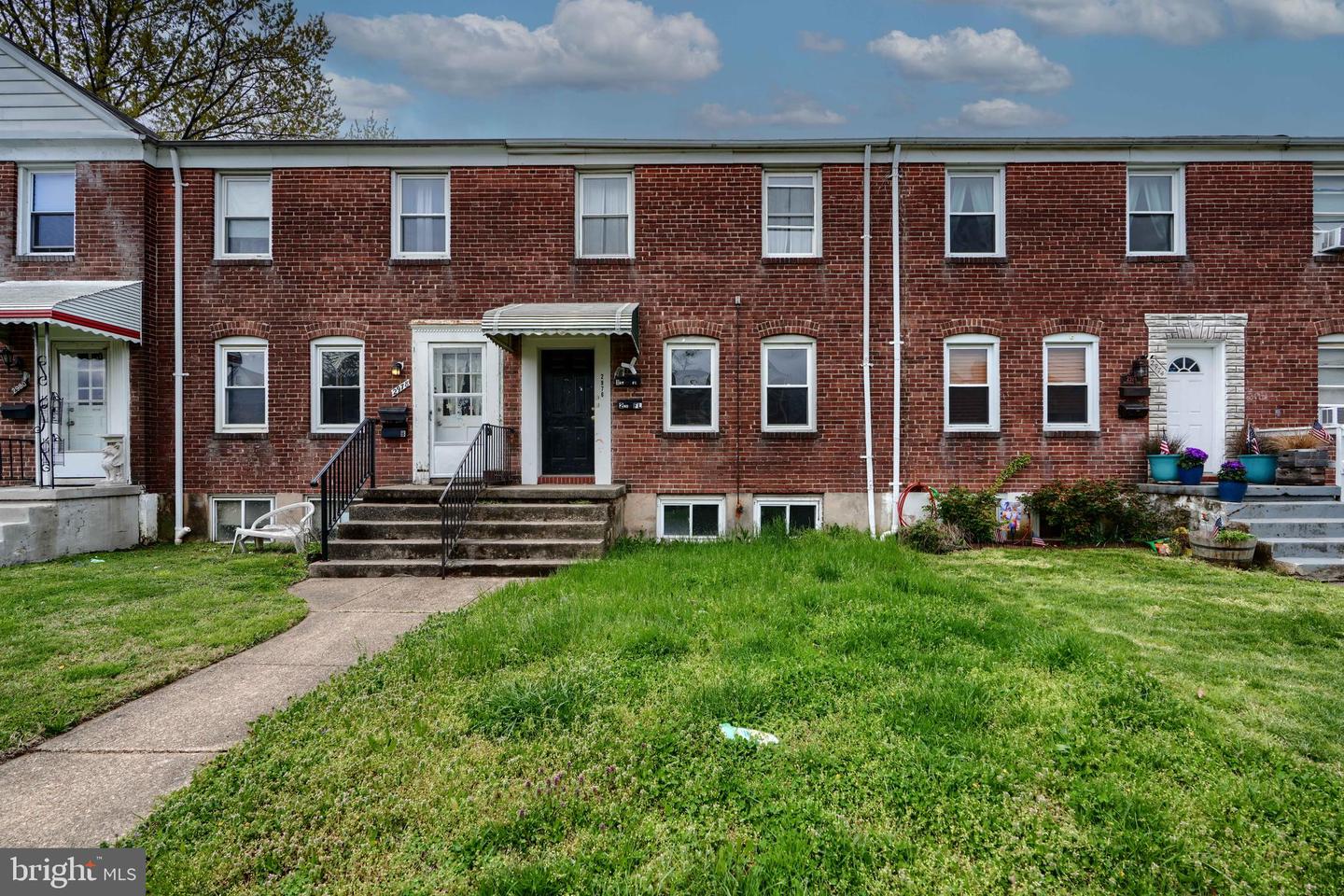2976 CORNWALL RD Property Photo 1