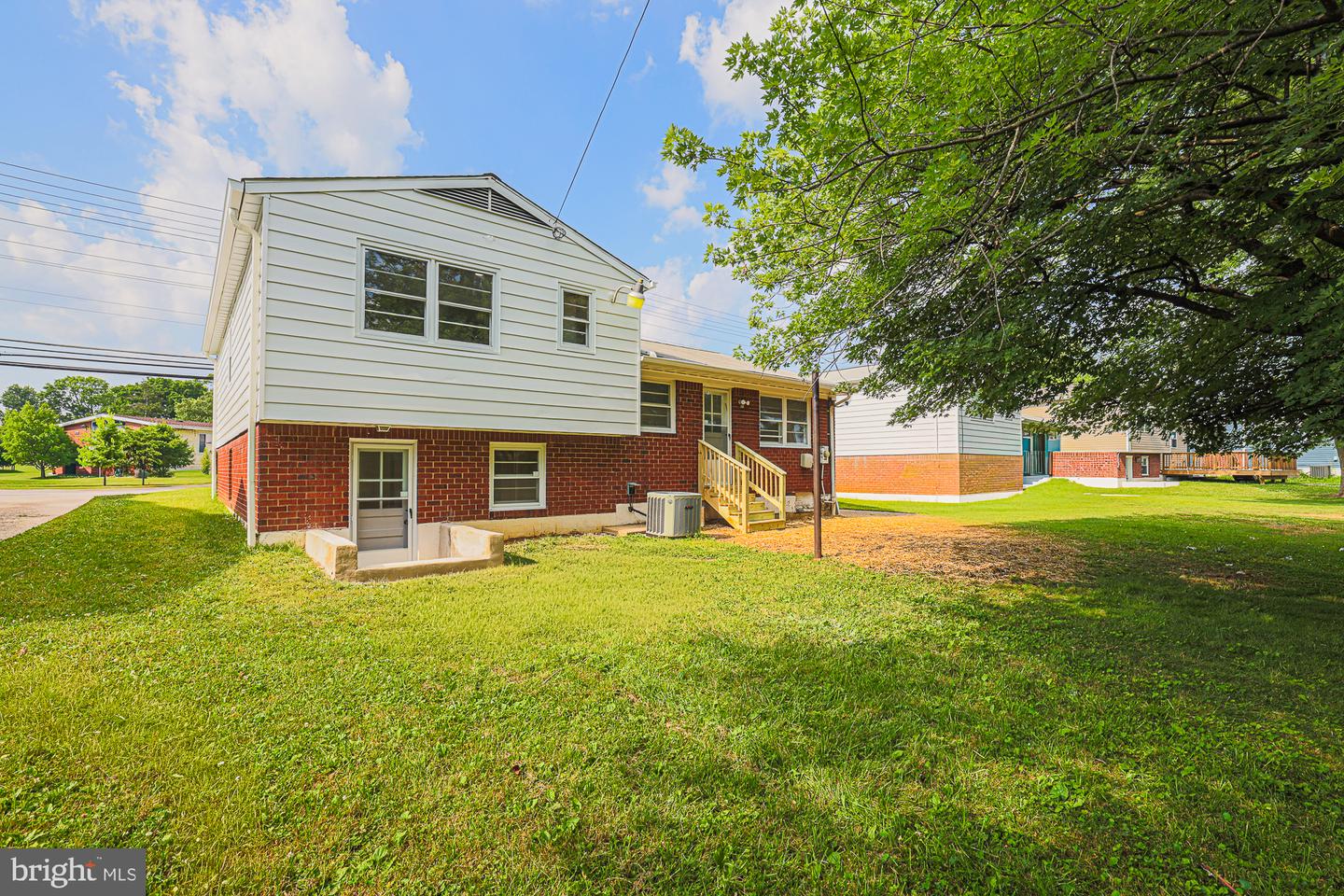 2607 Smith Ave Property Photo 7