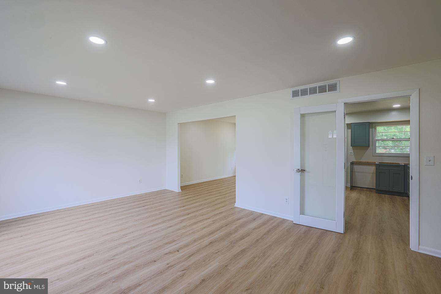 2607 Smith Ave Property Photo 11