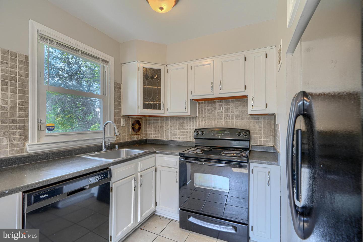 3506 Millvale Property Photo 9