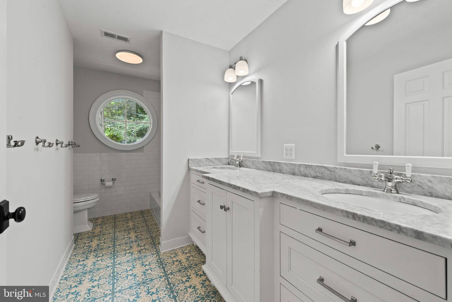 7807 Overbrook Rd Property Photo 21