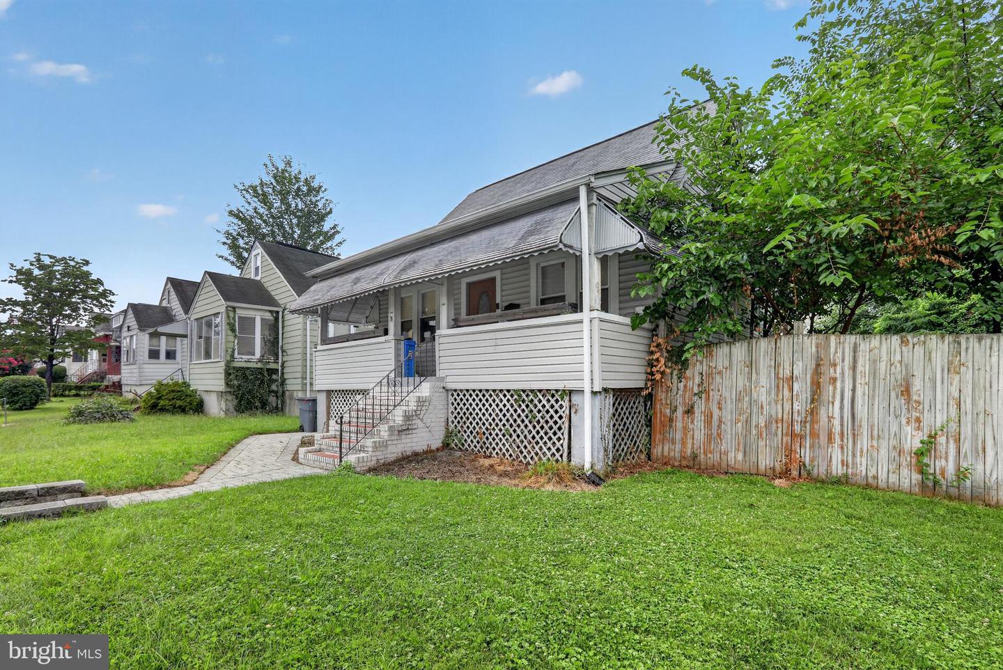 38 Lincoln Ave Property Photo 2