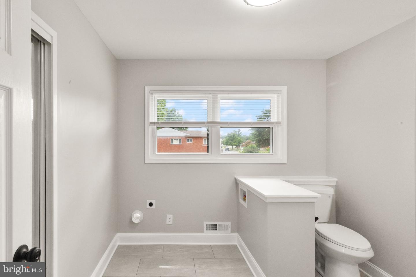 8301 Harris Ave Property Photo 23
