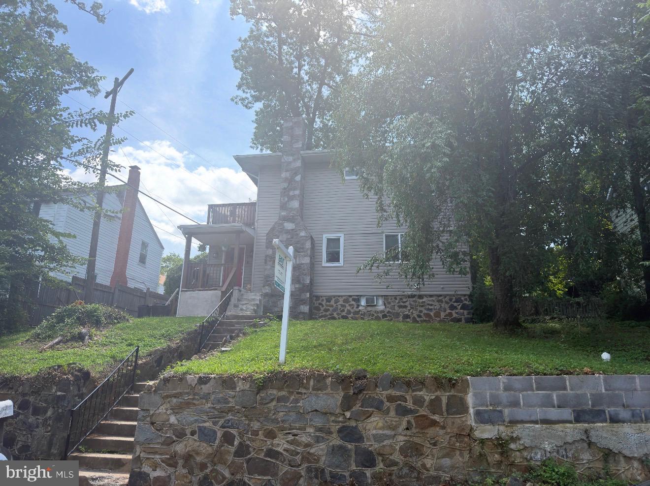 3 Beacon Hill Rd Property Photo 1