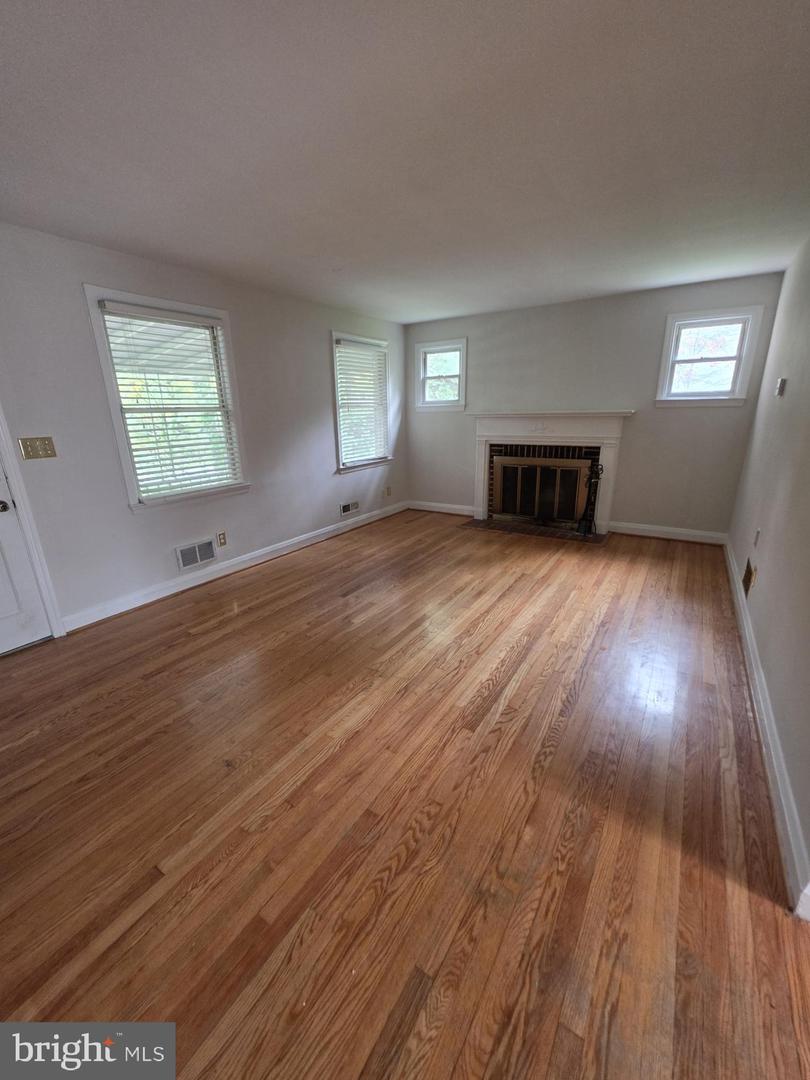 1617 Frederick Rd Property Photo 5