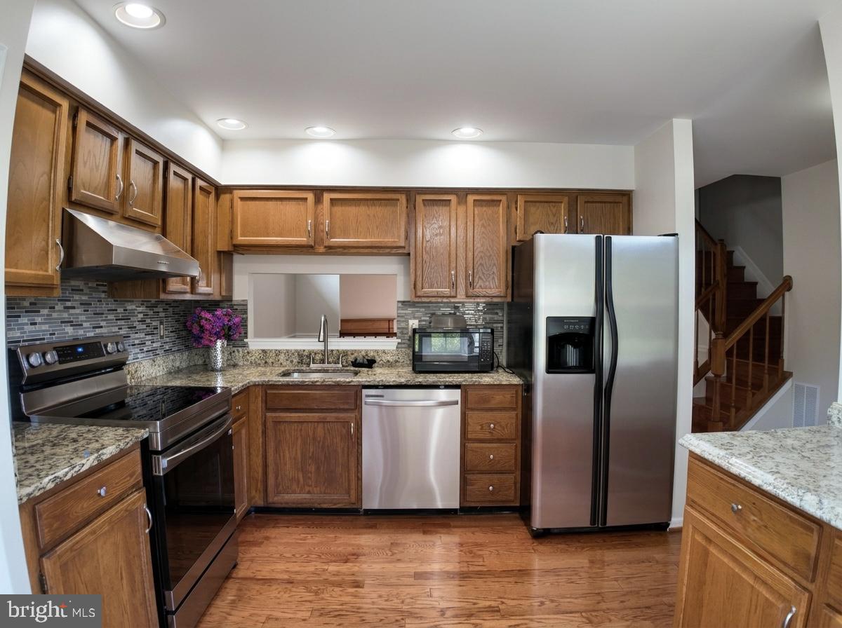 3755 Foxford Stream Rd Property Photo 2