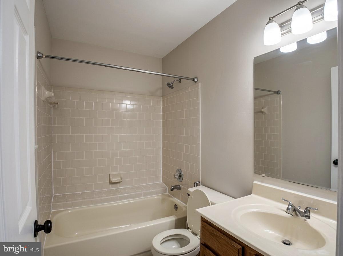 3755 Foxford Stream Rd Property Photo 12
