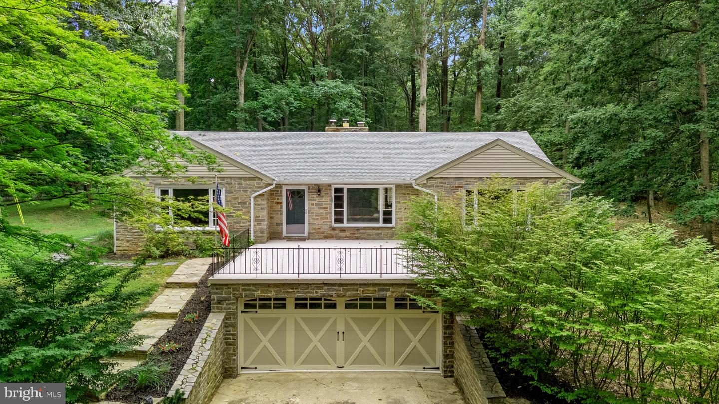 3114 Sunset Ln Property Photo 1