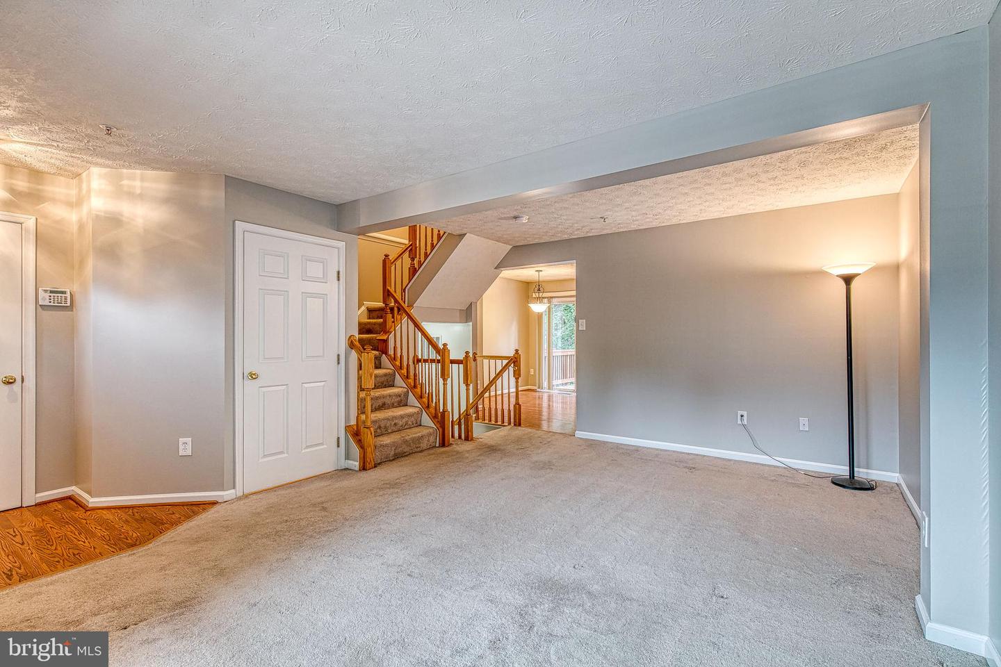 27 Silver Birch Ct Property Photo 3