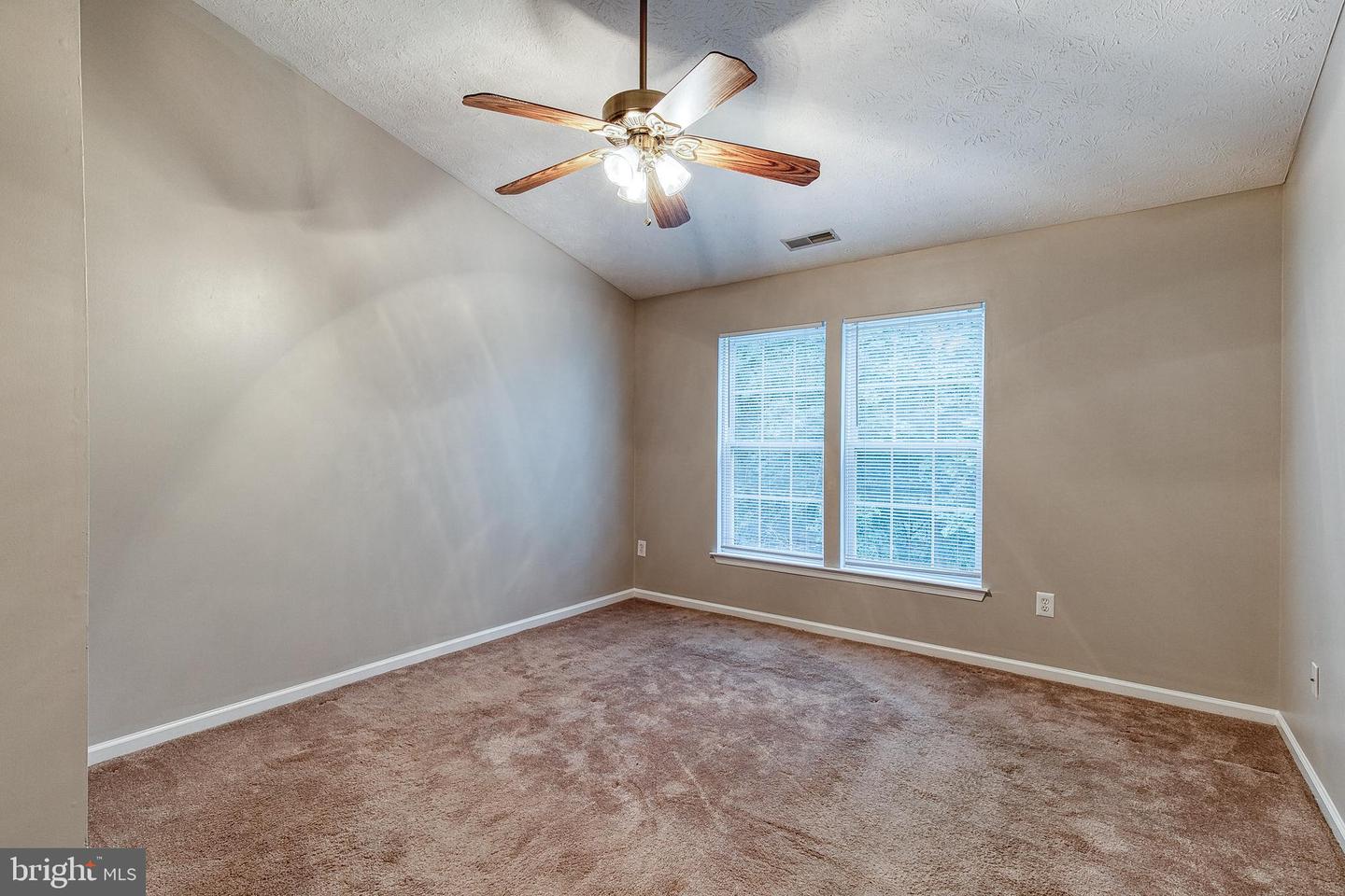27 Silver Birch Ct Property Photo 14