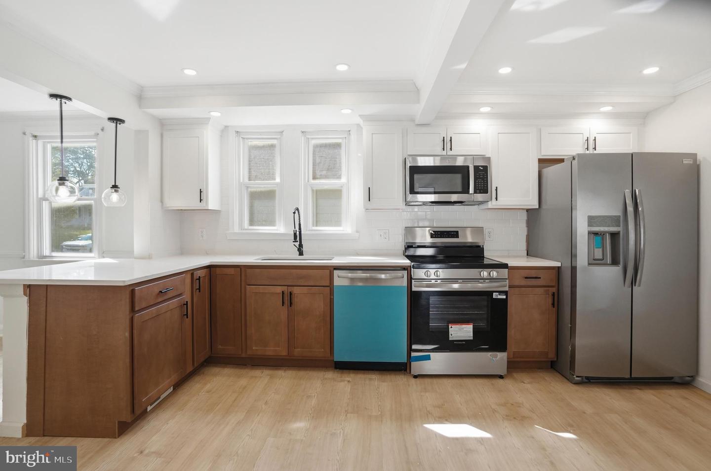 4222 Thorncliff Rd Property Photo 14