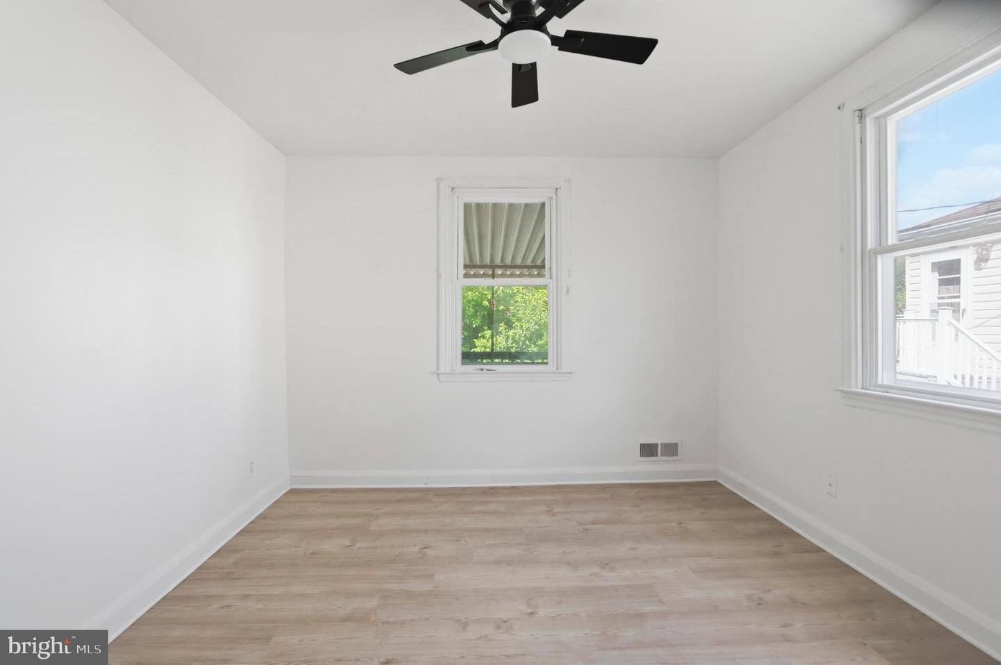 4222 Thorncliff Rd Property Photo 28