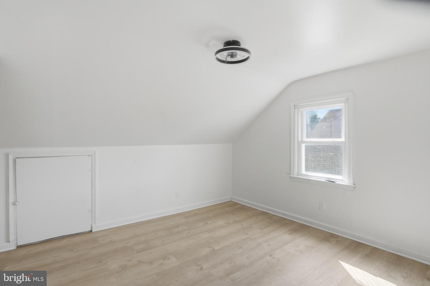 4222 Thorncliff Rd Property Photo 34