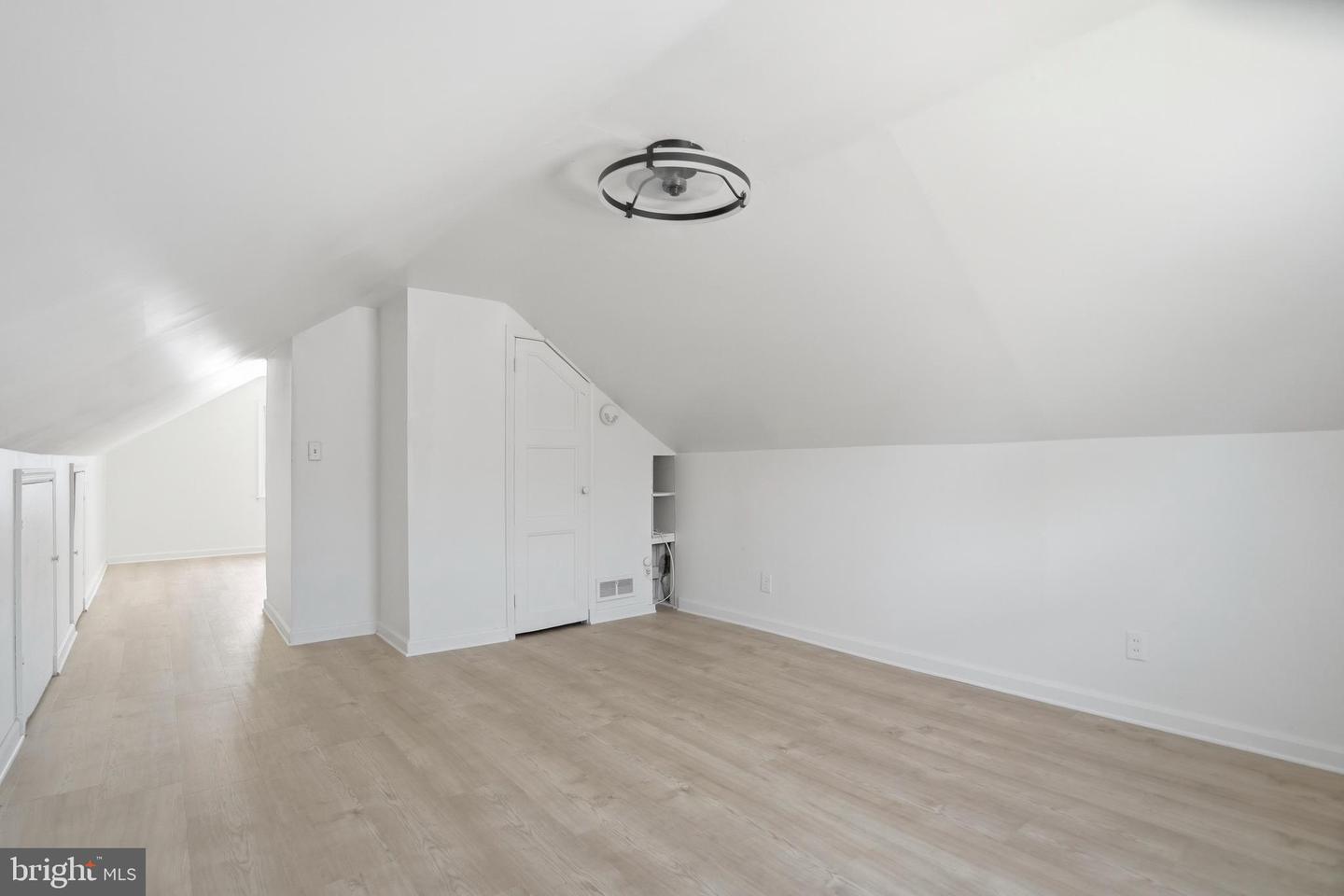 4222 Thorncliff Rd Property Photo 37