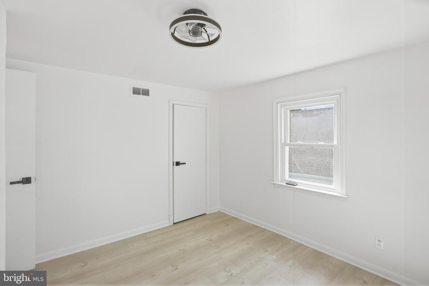 4222 Thorncliff Rd Property Photo 39