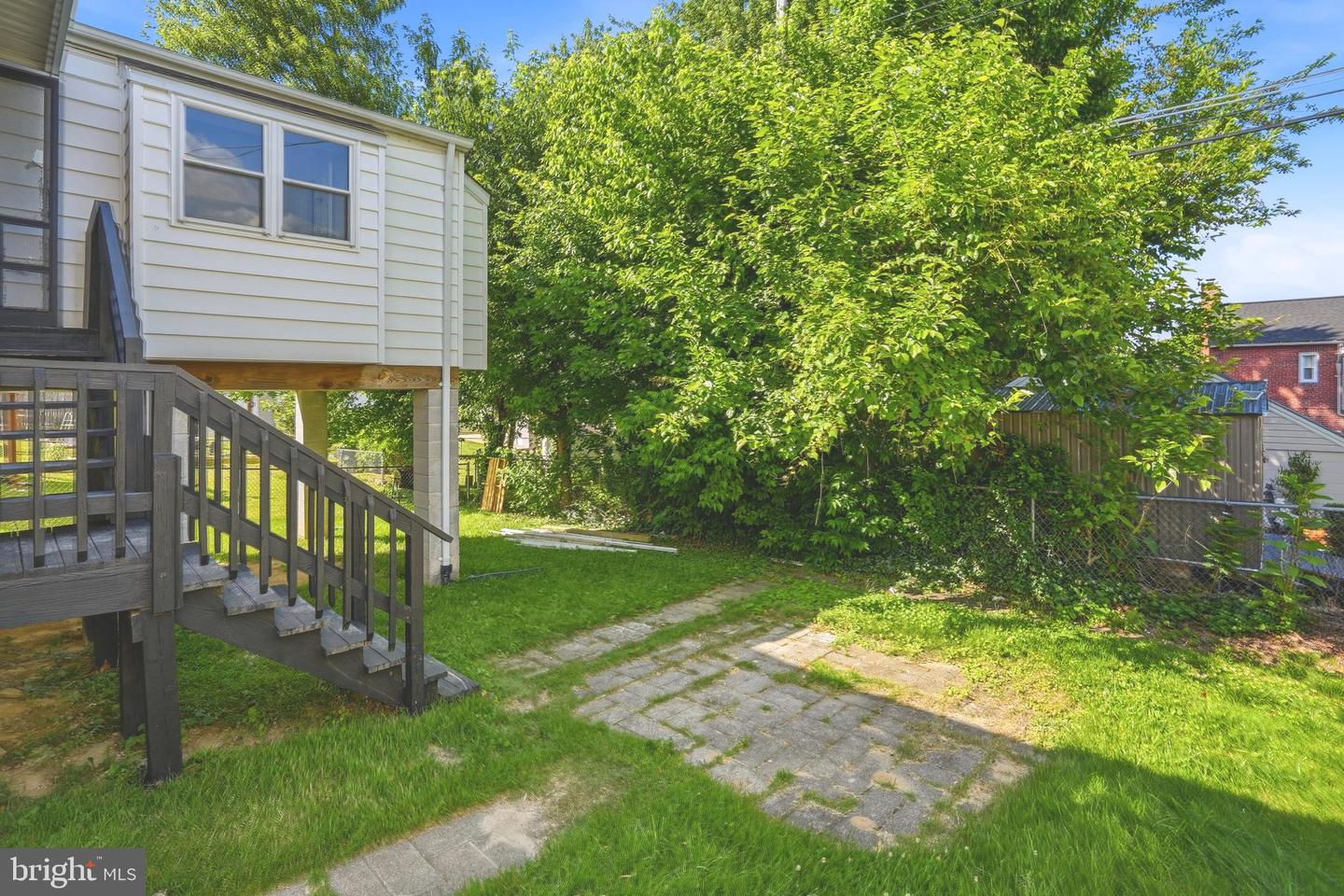 4222 Thorncliff Rd Property Photo 44