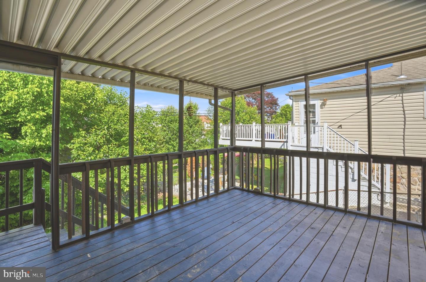 4222 Thorncliff Rd Property Photo 45