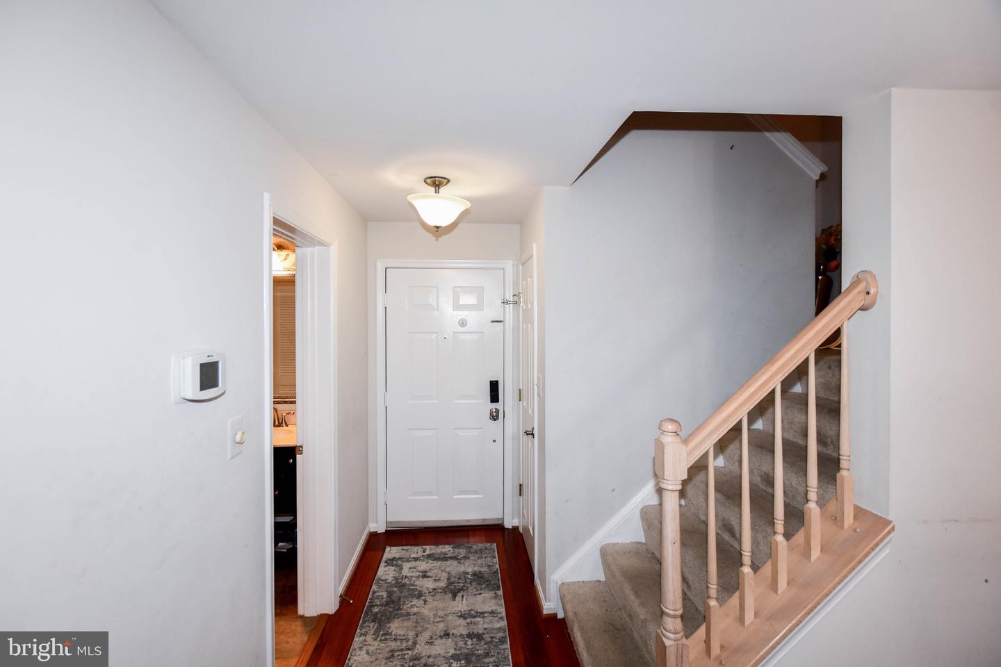2203-b Falls Gable Ln #b Property Photo 4