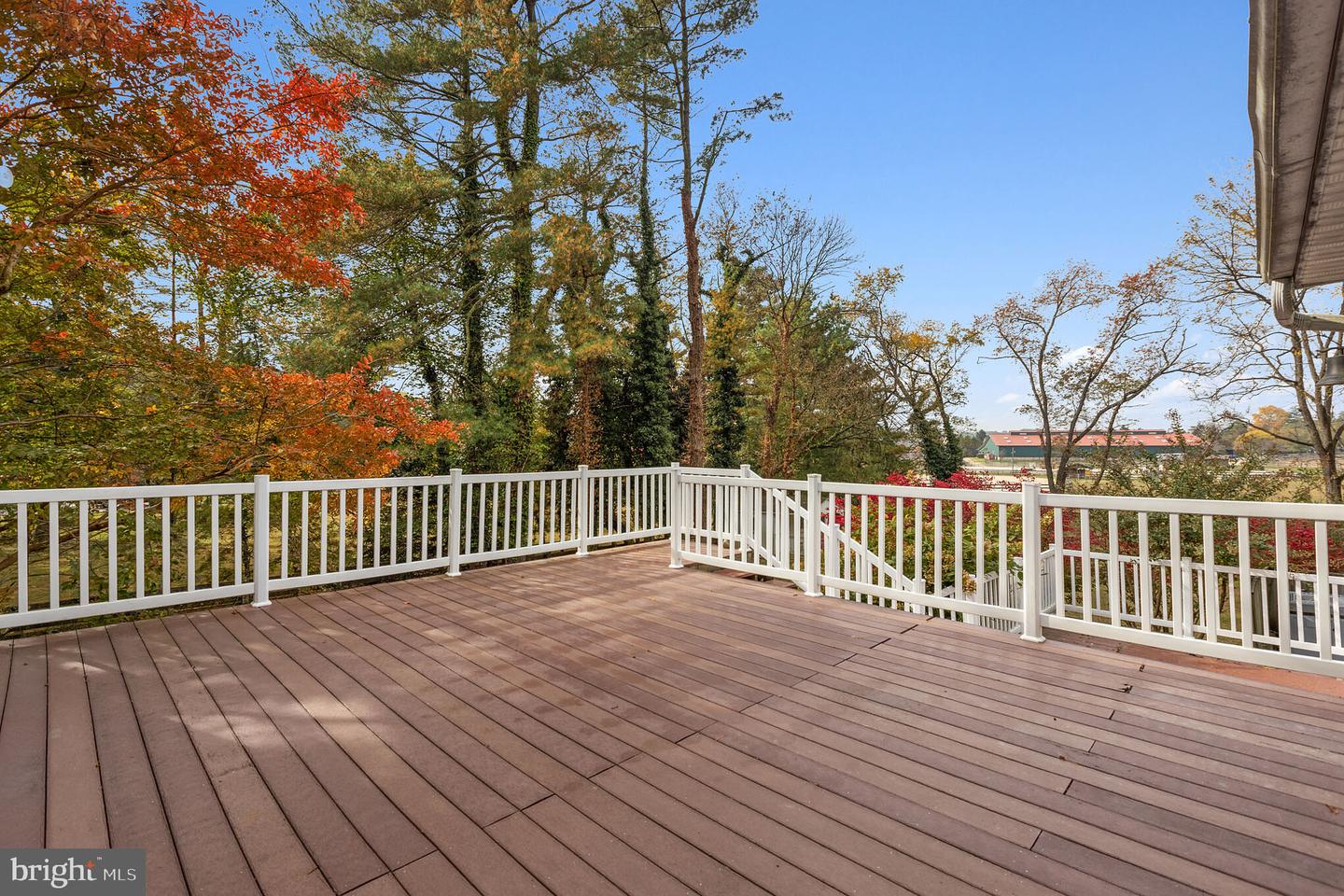 210 Garrison Forest Rd Property Photo 17