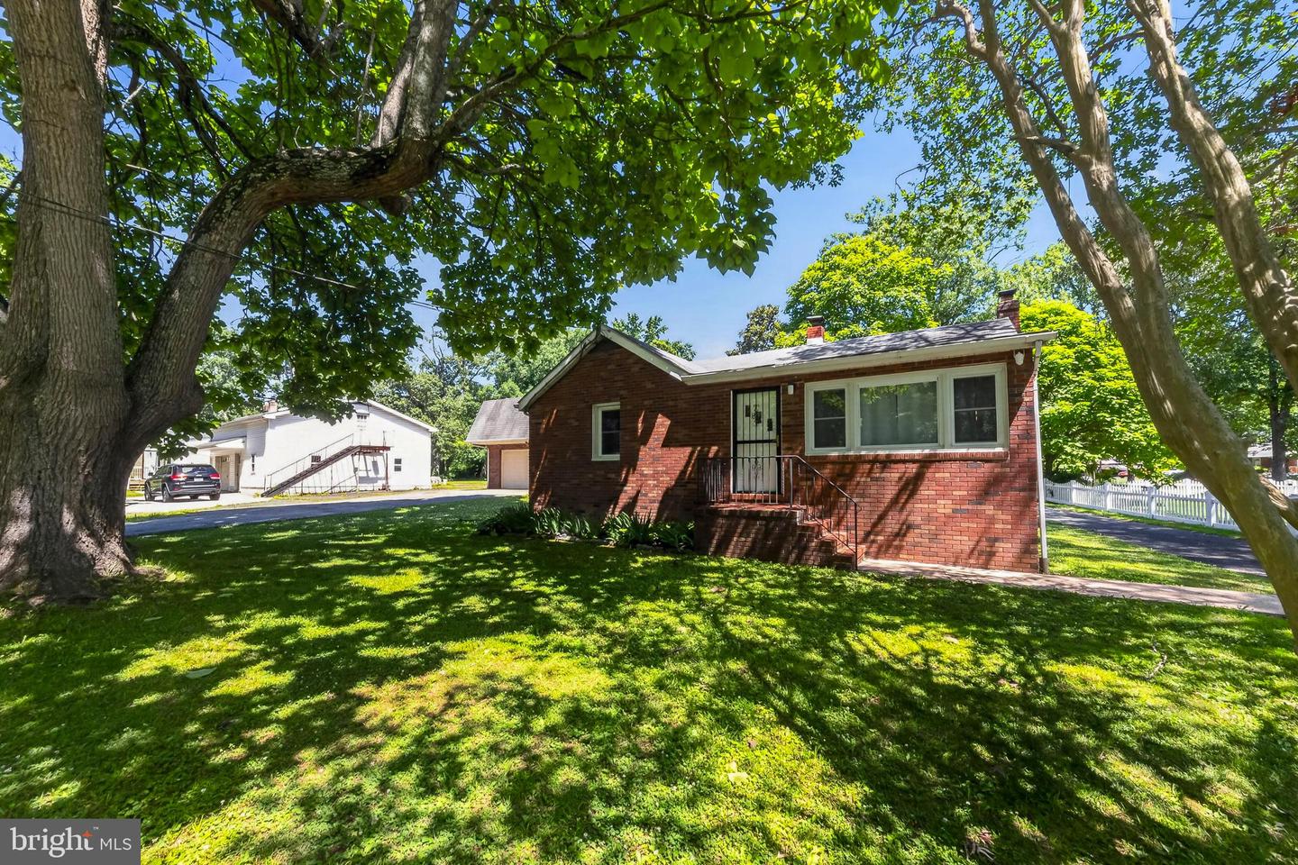 2021 Holly Neck Property Photo 1
