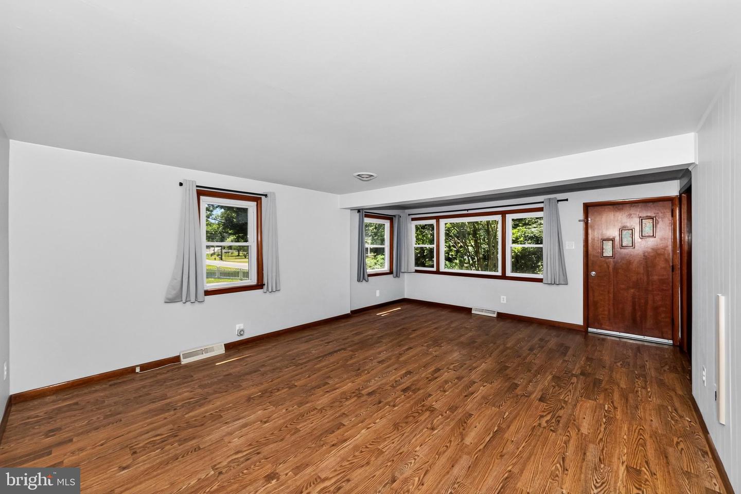2021 Holly Neck Property Photo 3