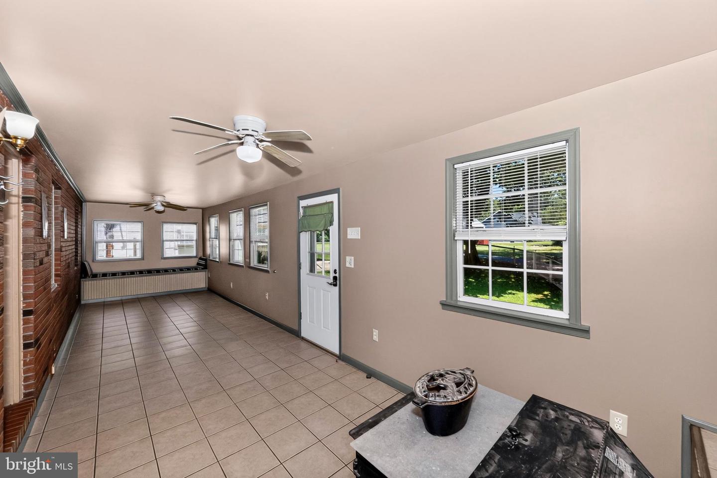 2021 Holly Neck Property Photo 5