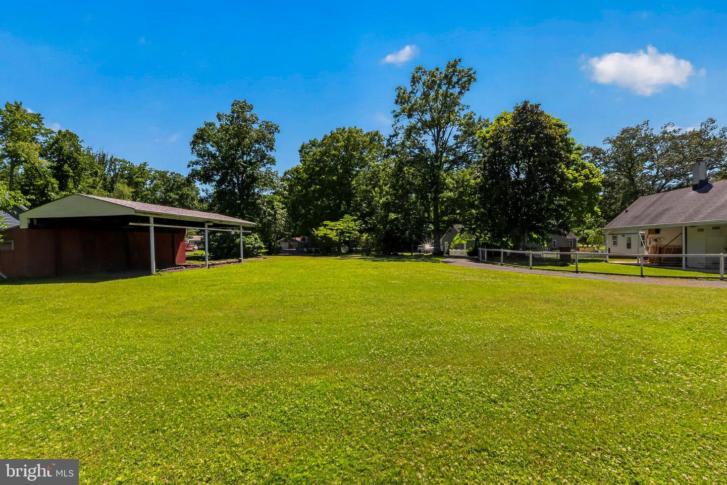2021 Holly Neck Property Photo 6