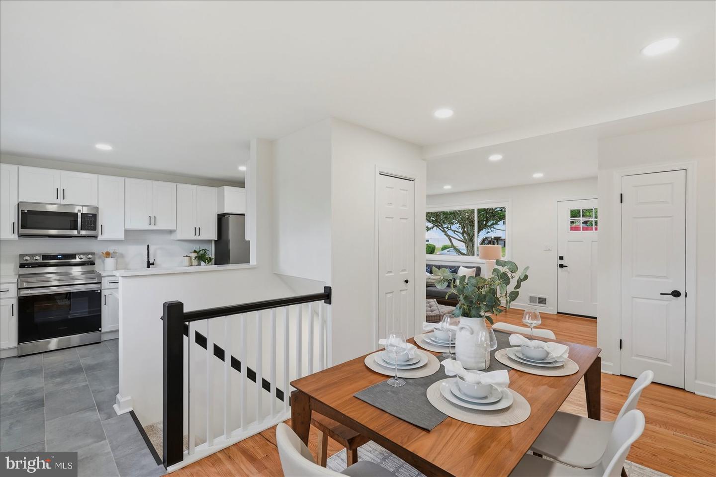 3 Bright Cir Property Photo 1