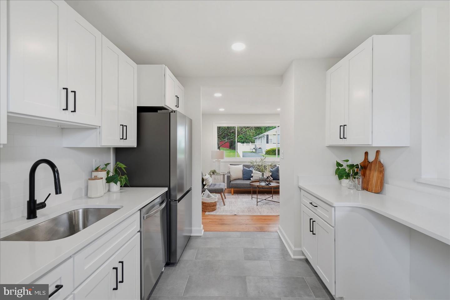 3 Bright Cir Property Photo 13