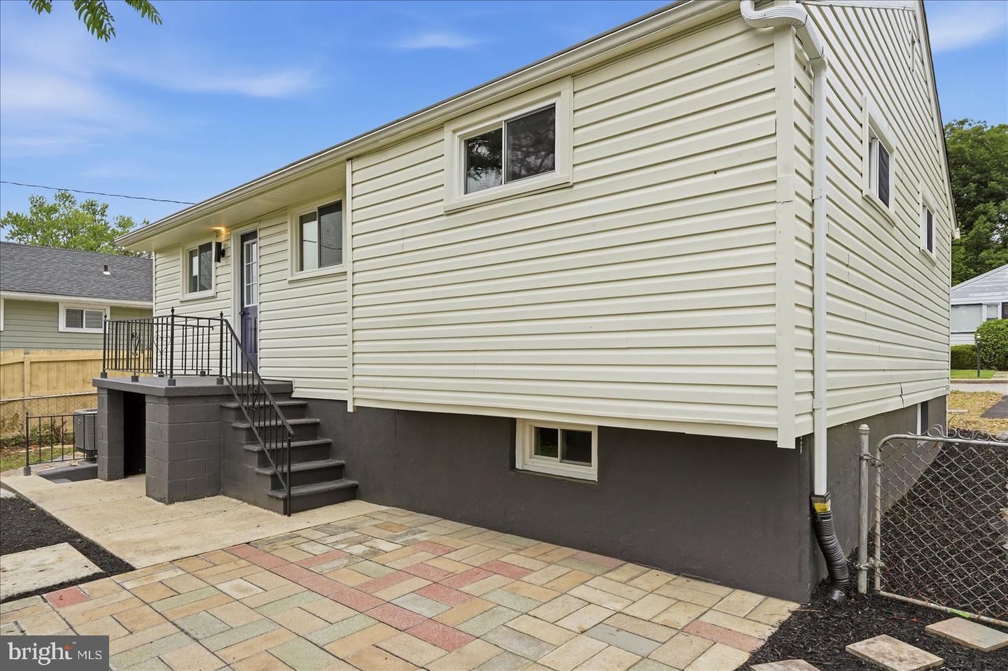 3 Bright Cir Property Photo 33